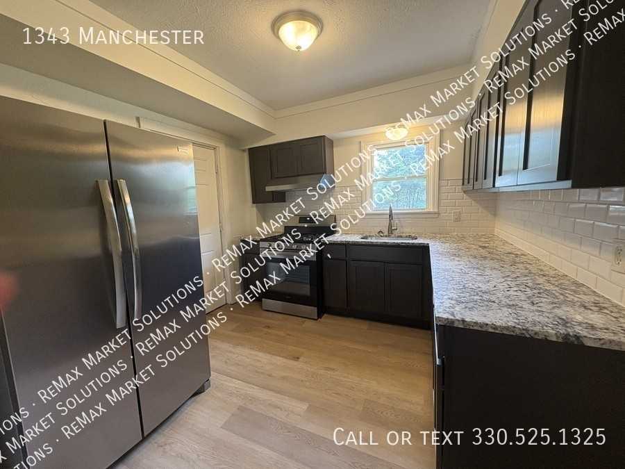 1343 Manchester Rd - Photo 6 of 17