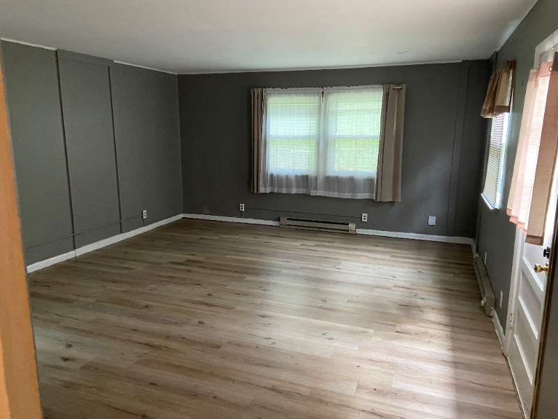 236 Schilling St - Photo 2 of 17