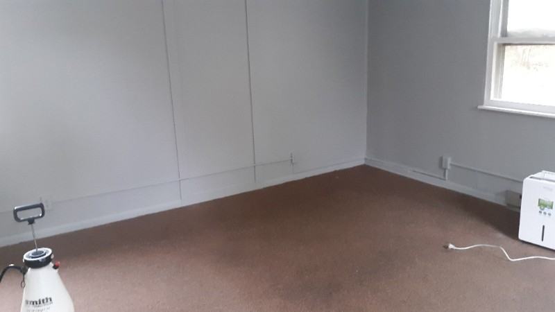 236 Schilling St - Photo 7 of 17