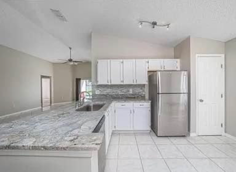 17406 Woodcrest Way - Photo 7 of 9