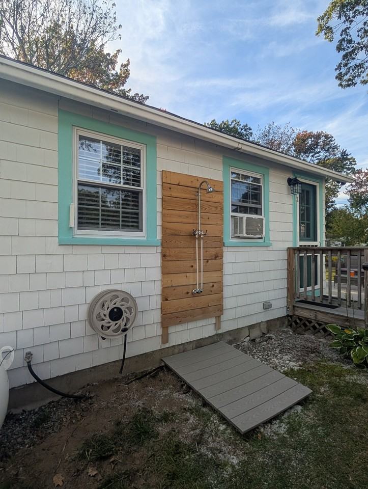 8 Glenwood Ln - Photo 2 of 45