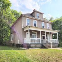 featured image of 1455 E Mound St