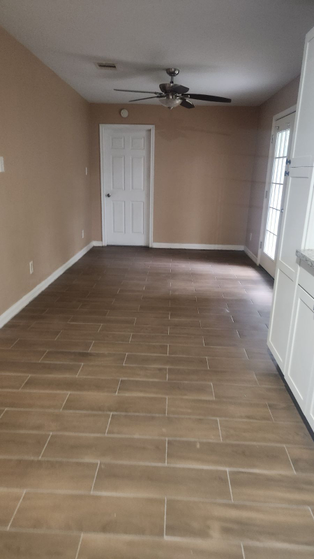 531 Roper St - Photo 5 of 34