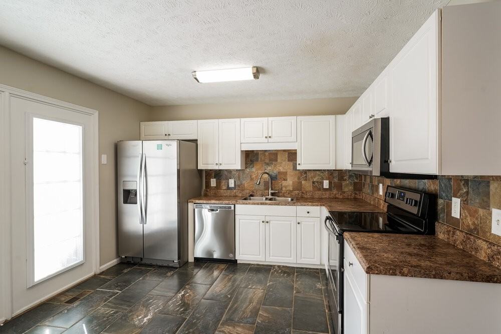 7109 Beard Ct - Photo 7 of 18
