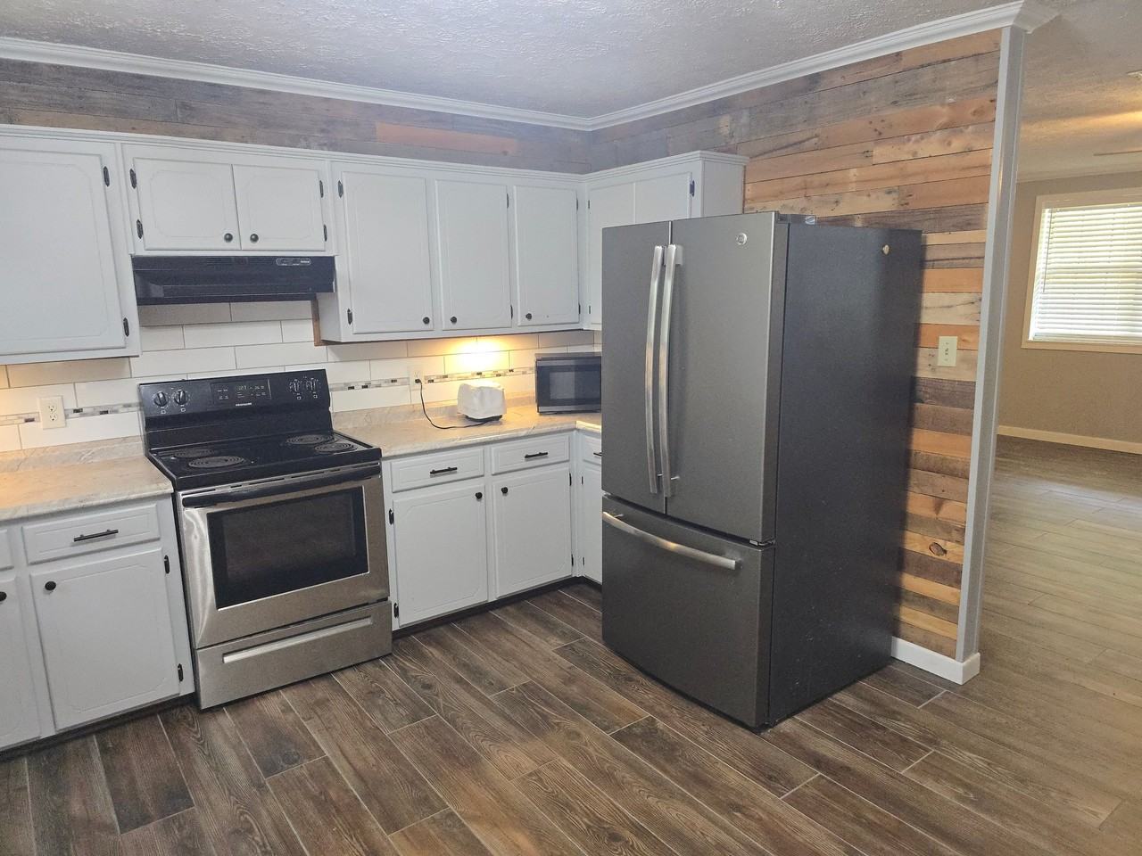4837 Mayo Cir - Photo 5 of 23