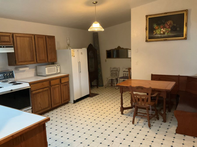 01 Russell Rd - Photo 4 of 11