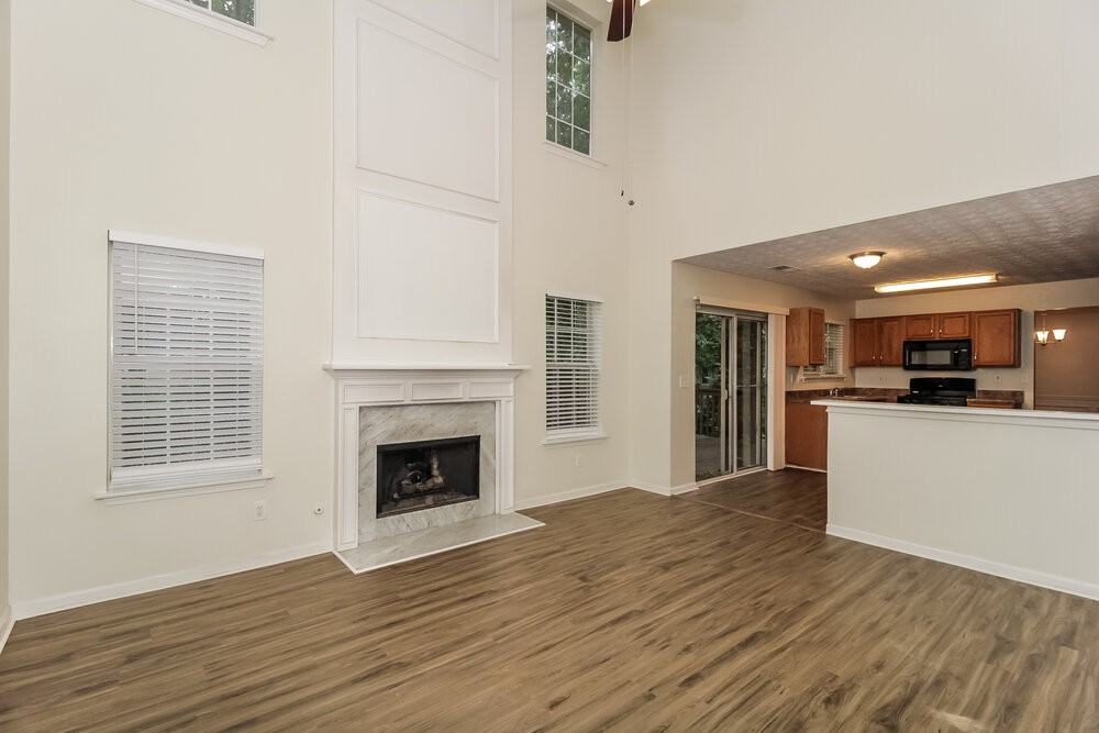 3410 Sandlake Dr Sw - Photo 5 of 17