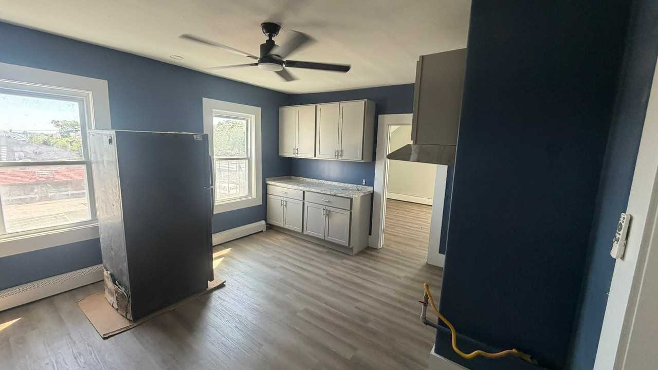 188 Division St #FL3 - Photo 3 of 12
