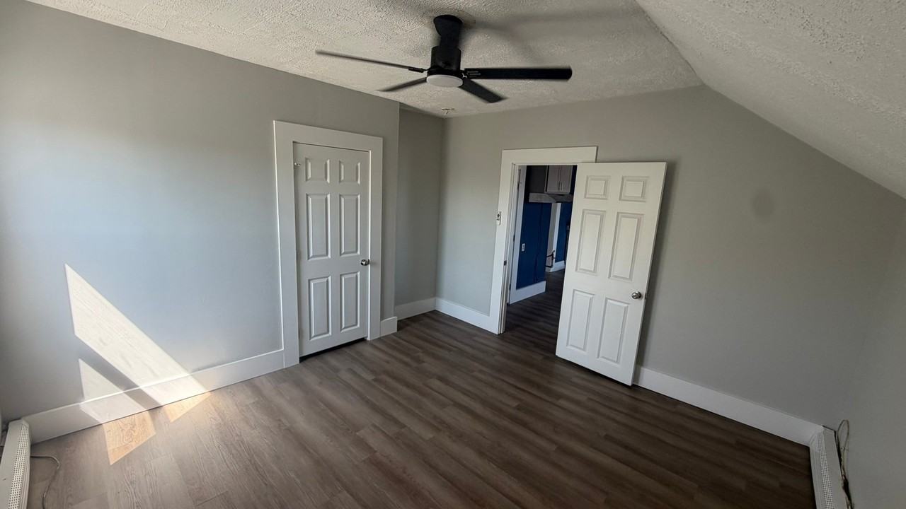 188 Division St #FL3 - Photo 4 of 12