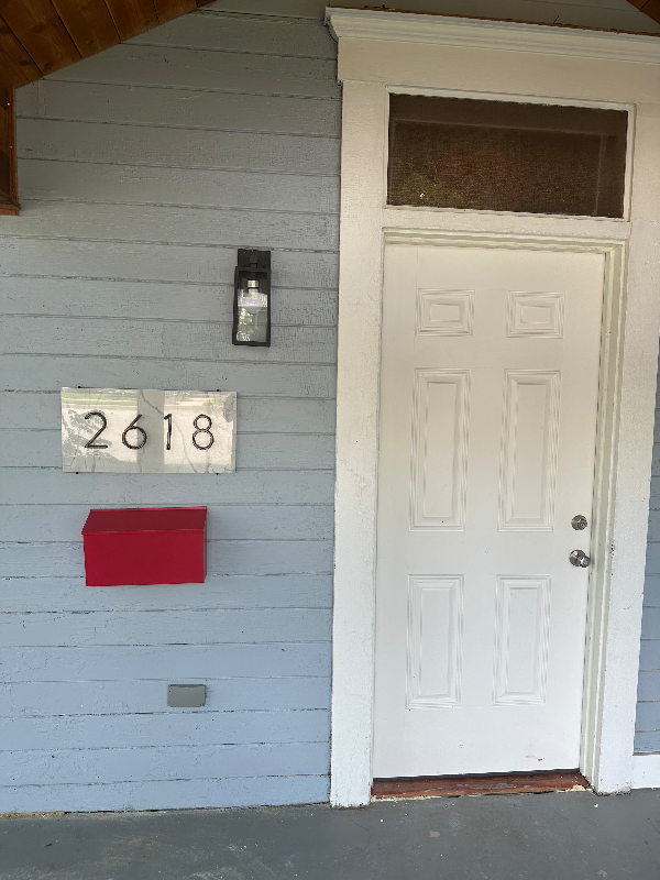 2618 Colonial Ave - Photo 7 of 10
