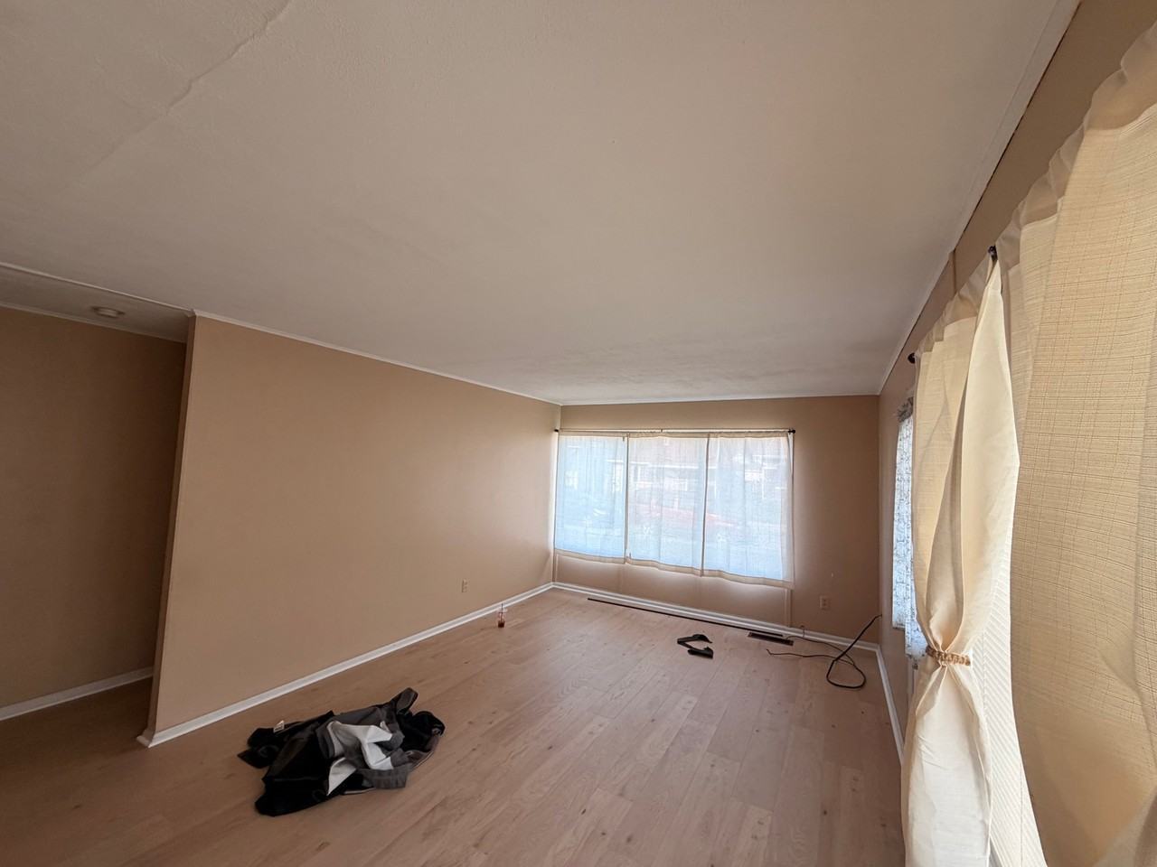 120 E 11th St - Photo 3 of 14