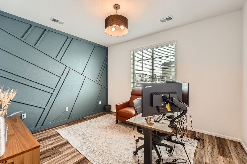 24152 E 40th Ave - Photo 5 of 11
