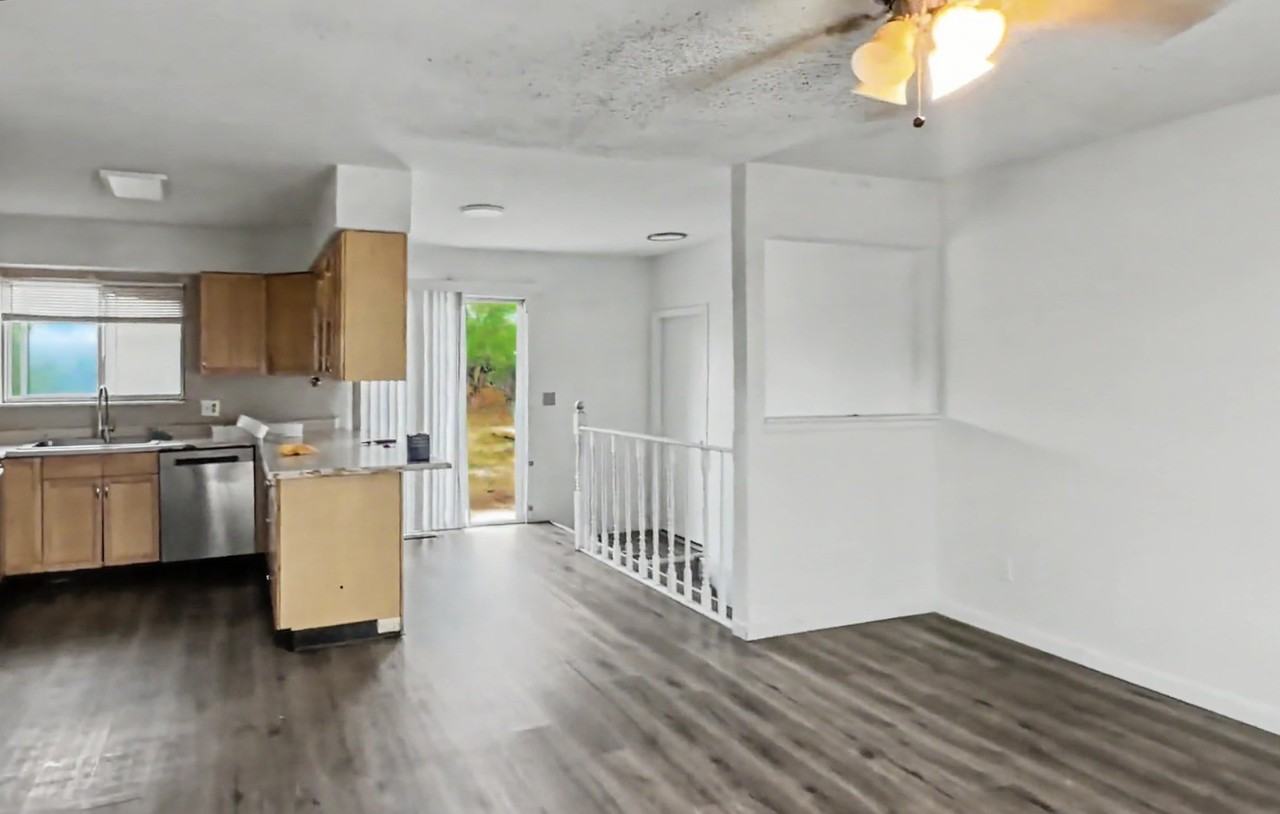 16518 E Wesley Ave - Photo 4 of 17