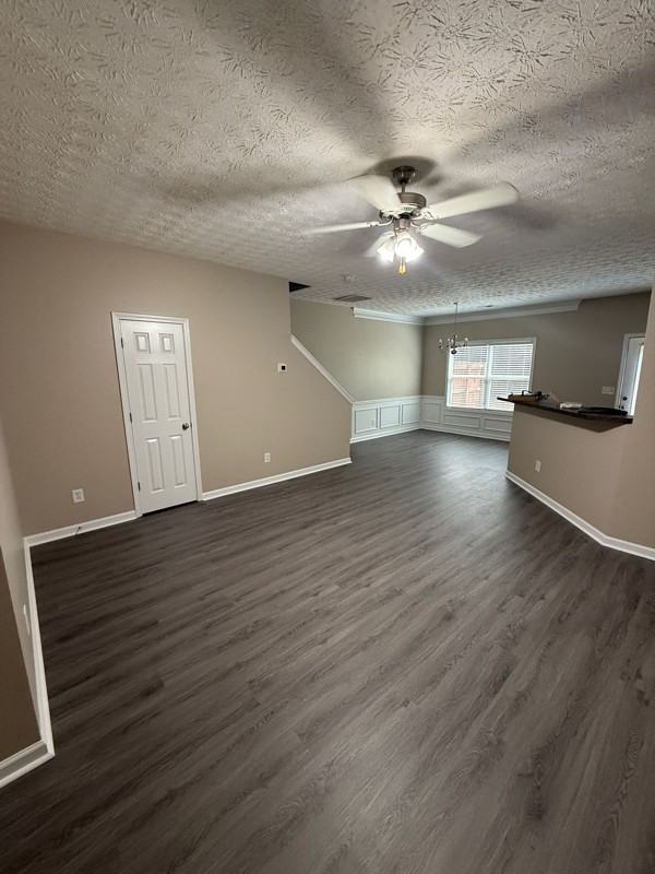 518 Oakside Pl - Photo 4 of 34