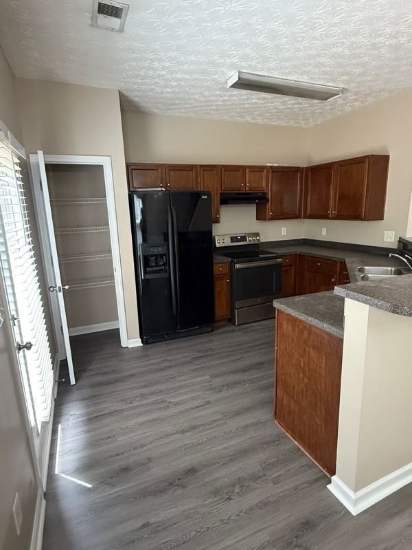 518 Oakside Pl - Photo 6 of 34