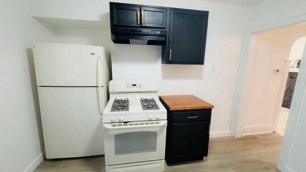16230 Indiana St #A - Photo 3 of 20