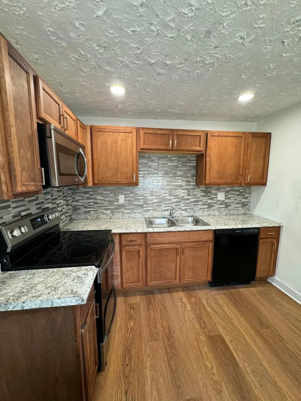 2542 Steele Ave - Photo 6 of 20