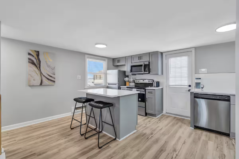 113 E Rio Grande Ave #3 - Photo 5 of 20