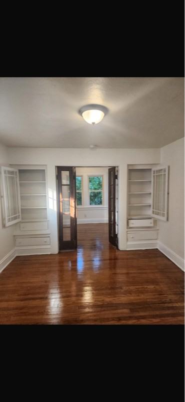 1443 Larchmont Rd - Photo 2 of 8