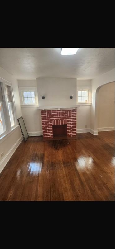 1443 Larchmont Rd - Photo 4 of 8