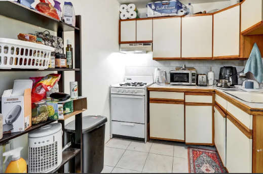 2117 Delaware St #B - Photo 3 of 12