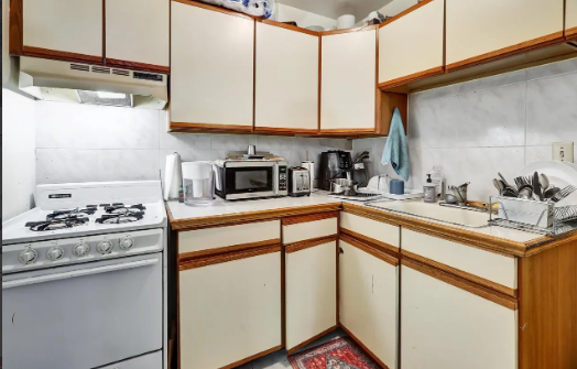 2117 Delaware St #B - Photo 4 of 12