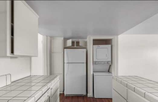 384 S 11th St - Photo 6 of 13