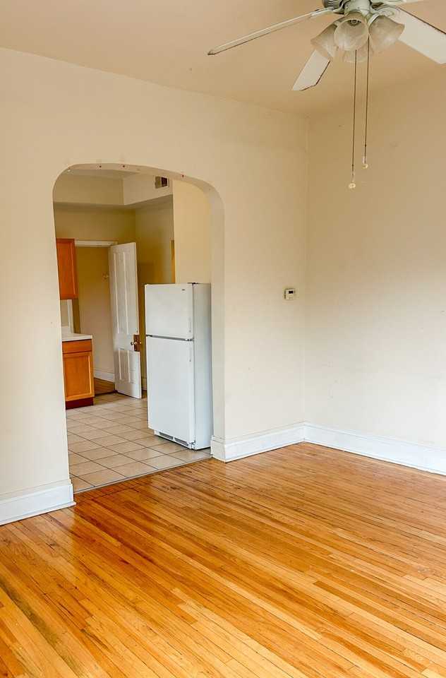703 W Willow St #2 - Photo 2 of 12
