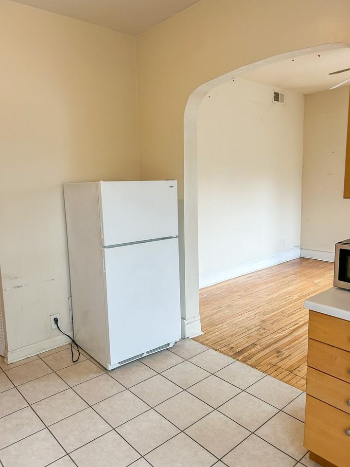703 W Willow St #2 - Photo 5 of 12
