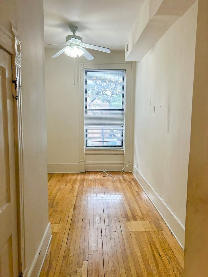 703 W Willow St #2 - Photo 6 of 12
