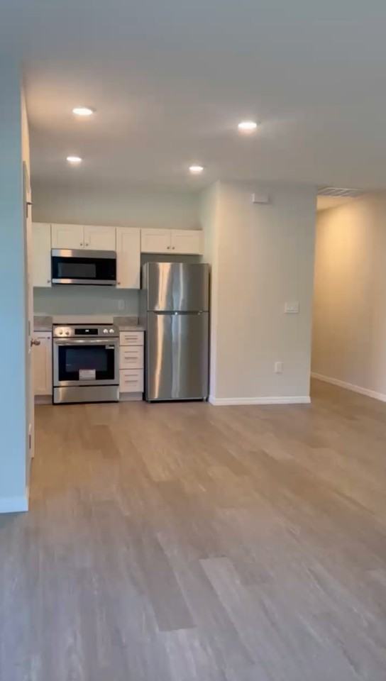 1025 Crestview Ave - Photo 3 of 12