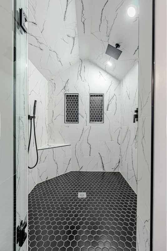 2106 Oakes Ave #A - Photo 3 of 20
