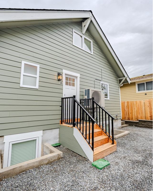 2106 Oakes Ave #A - Photo 4 of 20