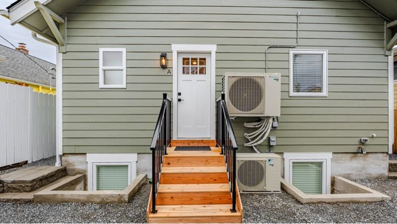 2106 Oakes Ave #A - Photo 5 of 20