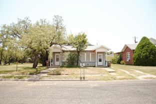 123 W Avenue A, San Angelo, Tx - Photo 1 of 1
