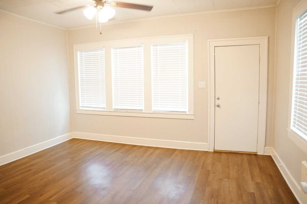 123 W Avenue A, San Angelo, Tx - Photo 3 of 18