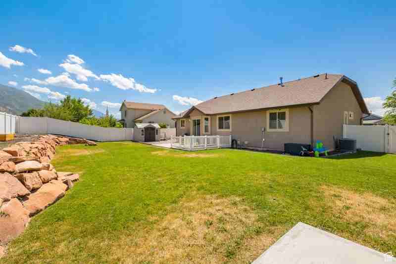 1297 Sw - Photo 4 of 35