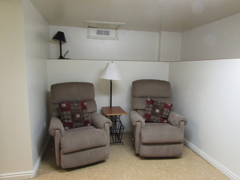 252 N Quince St #B - Photo 3 of 26