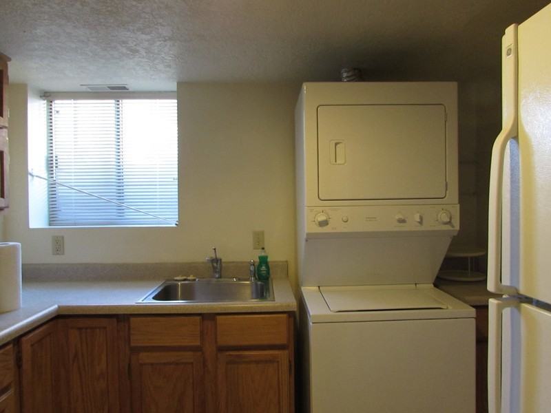 252 N Quince St #B - Photo 4 of 26