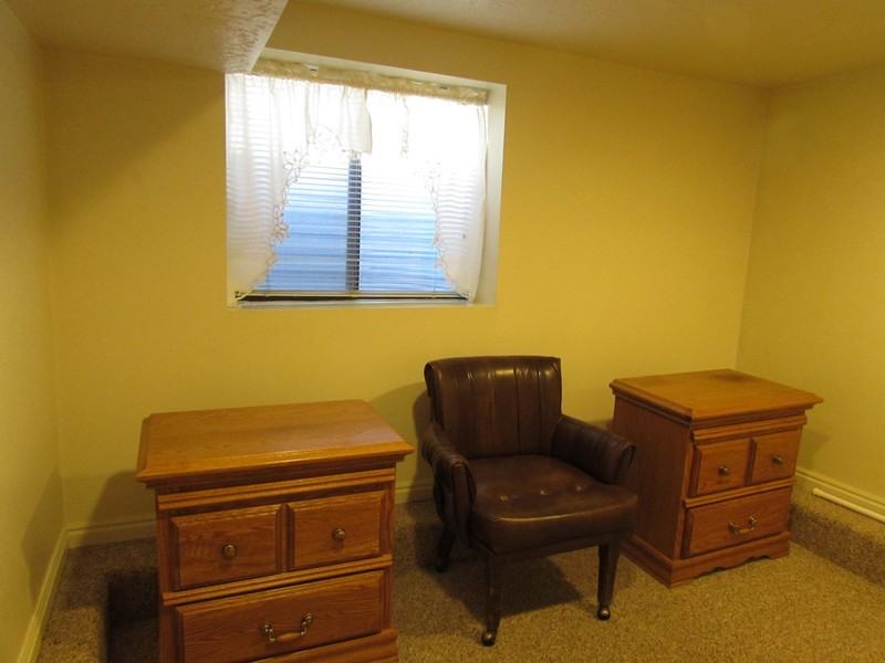 252 N Quince St #B - Photo 7 of 26