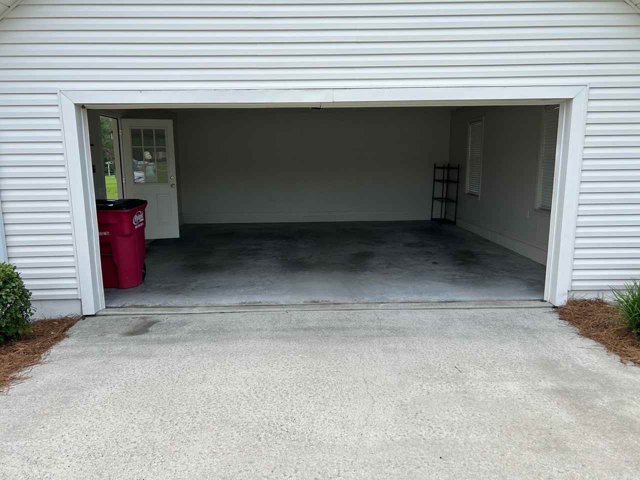 3809 Doe Ln - Photo 2 of 18