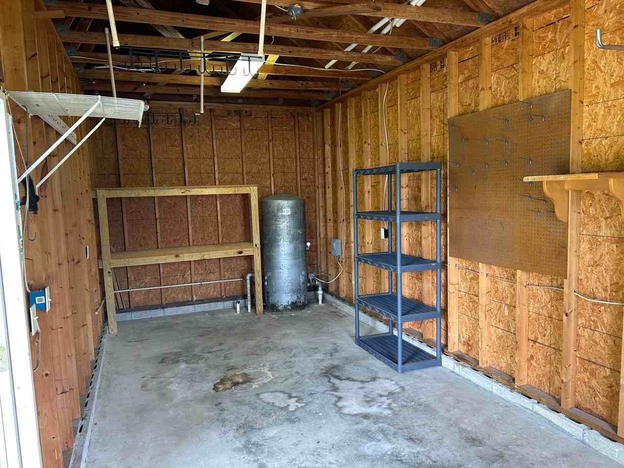 3809 Doe Ln - Photo 5 of 18