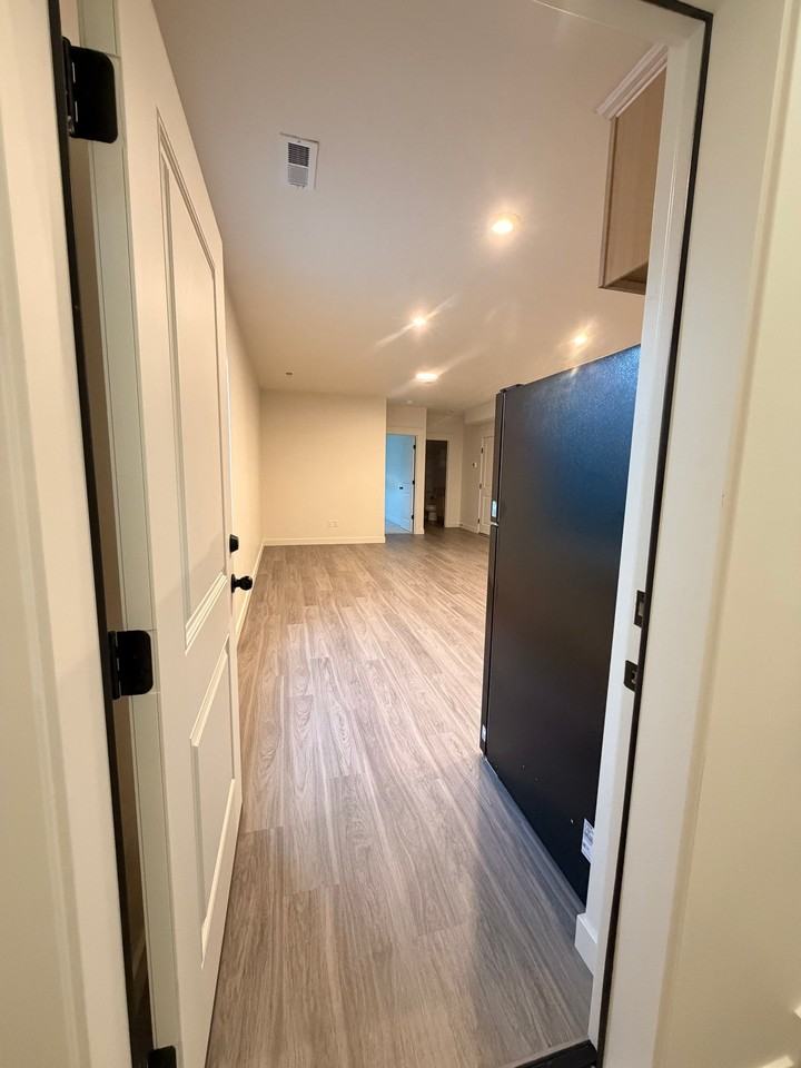 5204 S Century Way #BS - Photo 4 of 9