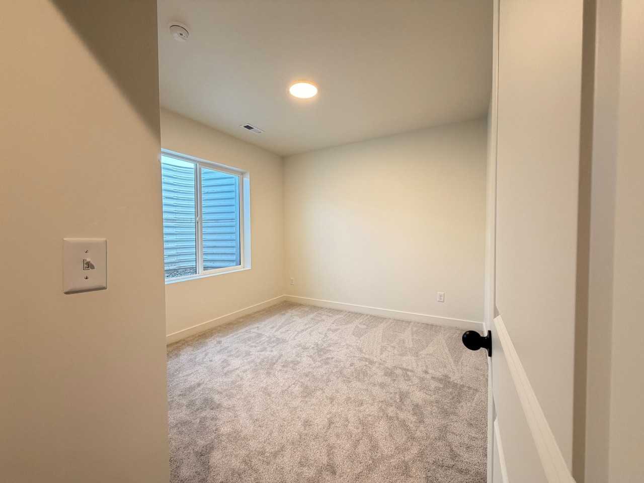 5204 S Century Way #BS - Photo 6 of 9
