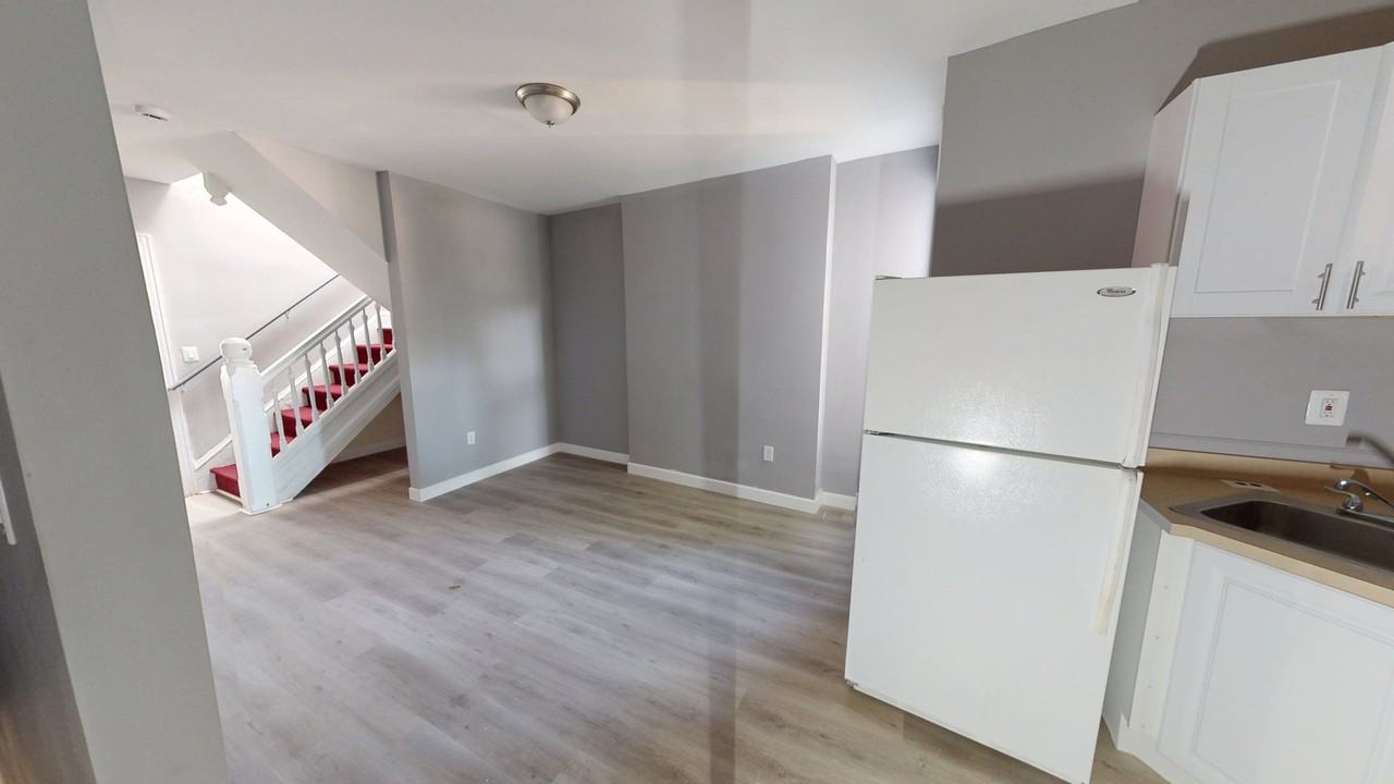 203 Spring St #2 - Photo 3 of 12