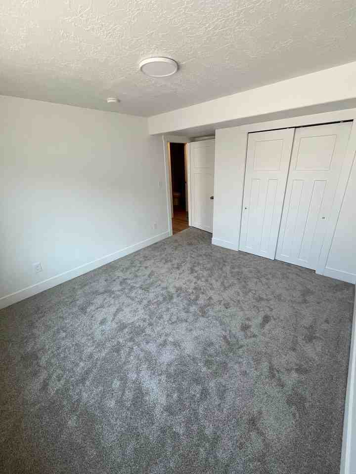 4794 S Heartwood Rd - Photo 6 of 12