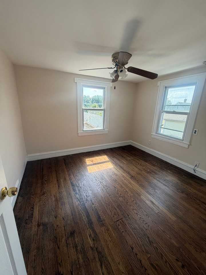 8 Vose St #2 - Photo 5 of 15