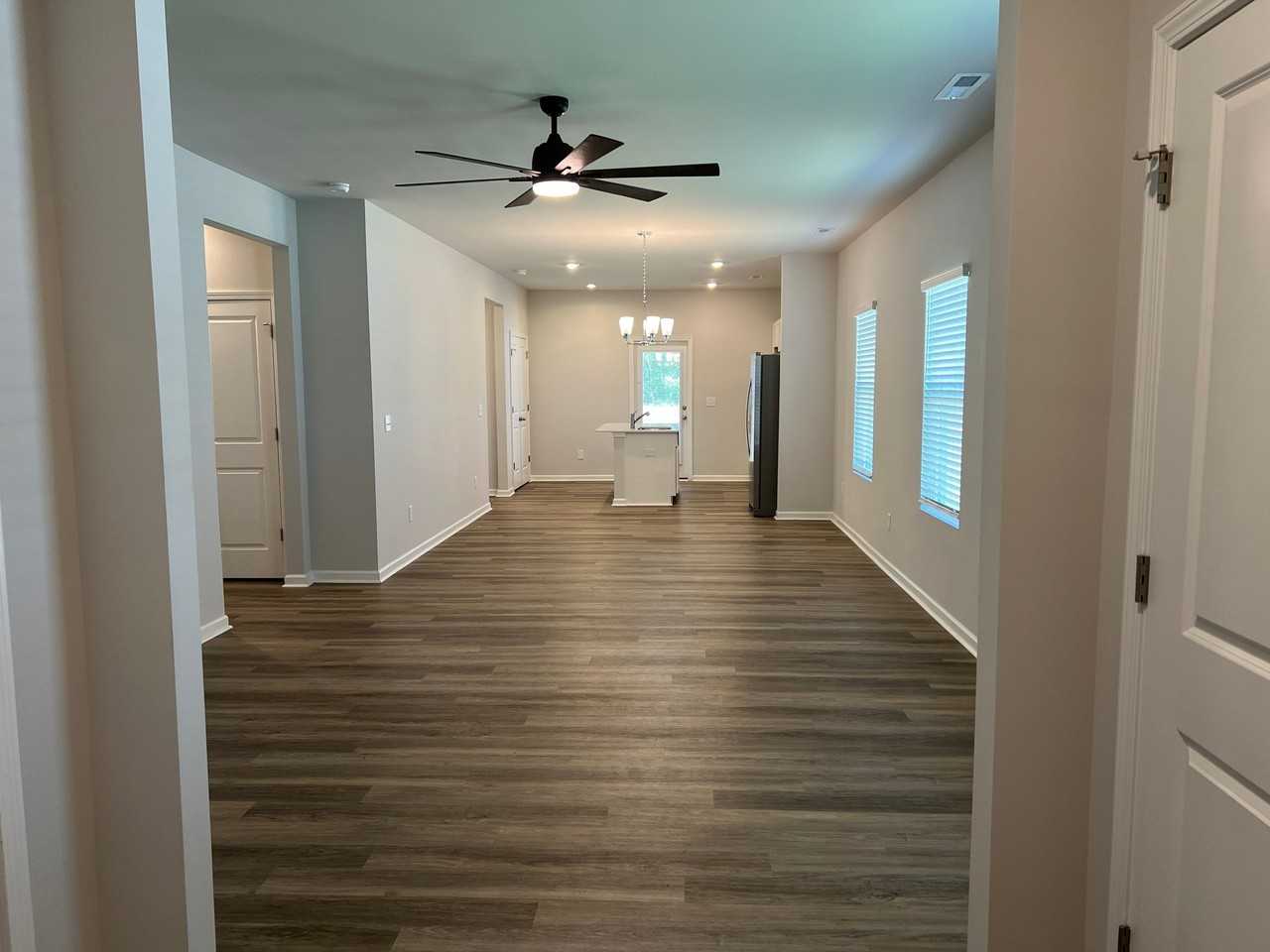 168 N Squires Run Ln - Photo 3 of 18