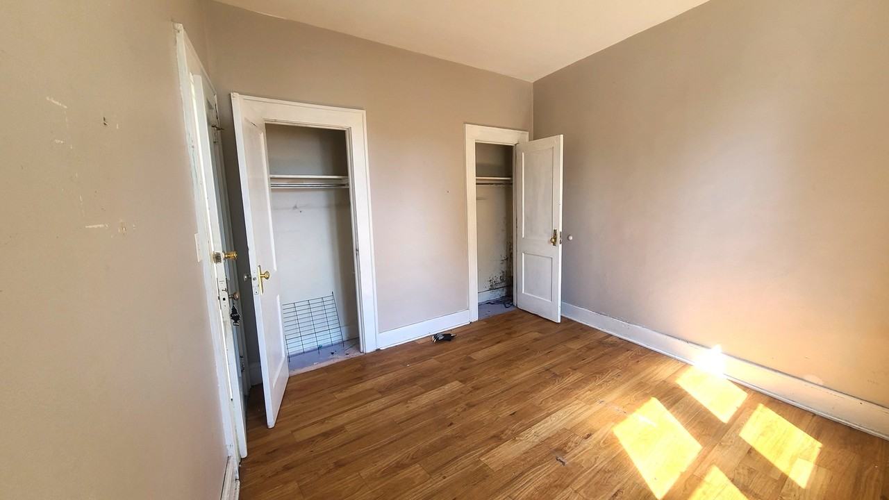 31-33 Park Ave #4 - Photo 5 of 8