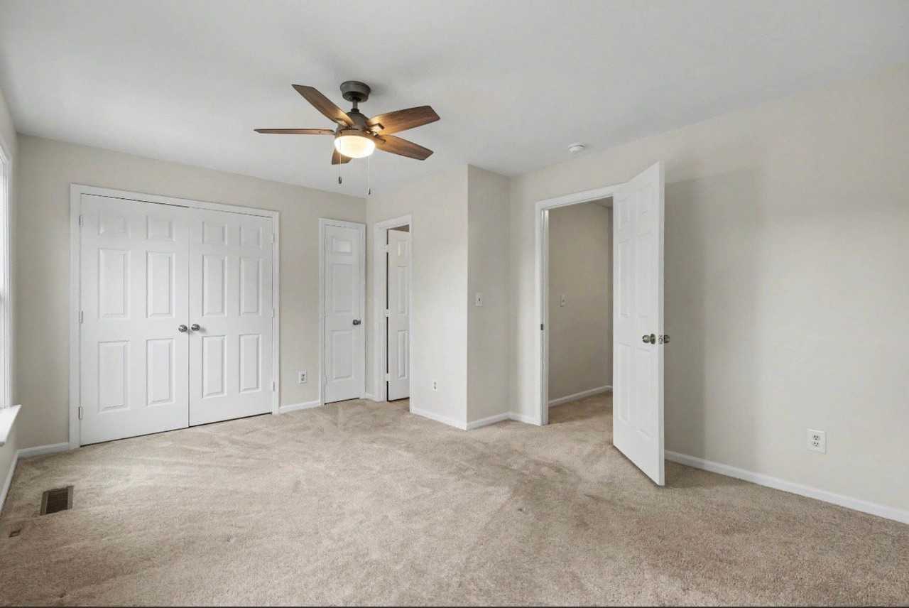 2423 Rennie Dr - Photo 7 of 9